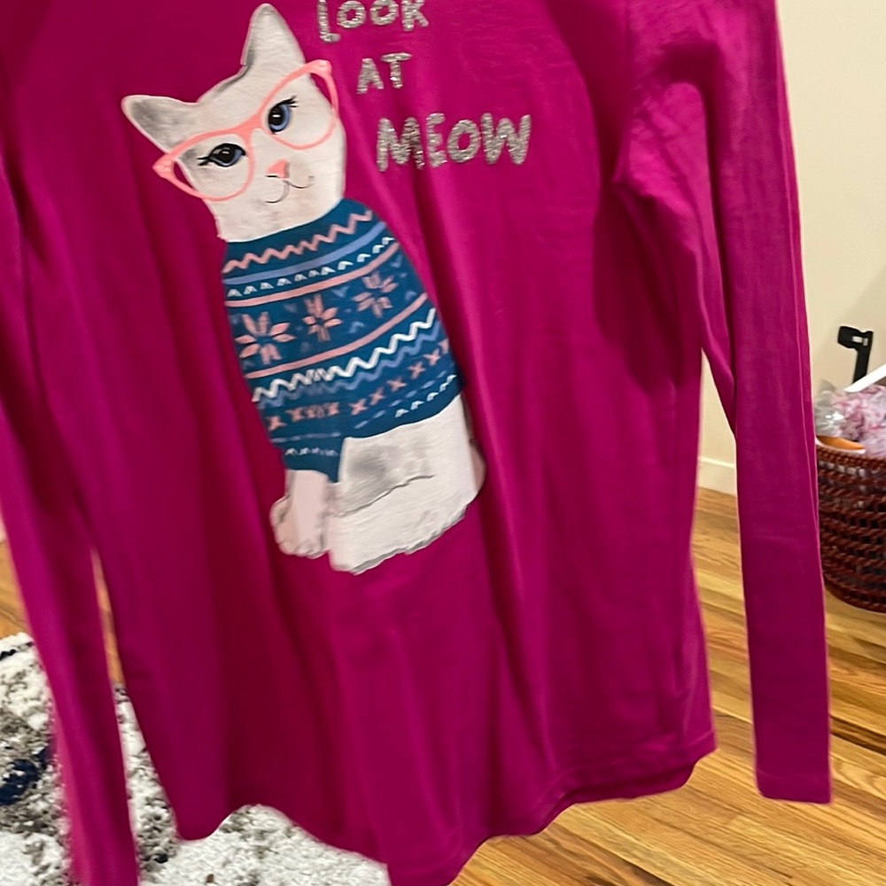 Long-sleeve Graphic Cat T-shirt